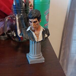 SCARFACE TOMMY MONTANA BUST